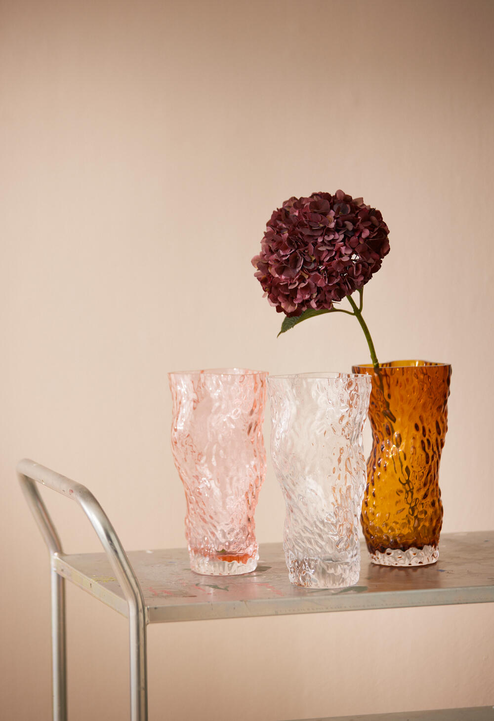 Ostrea Rock Glass vase - Pale Rose